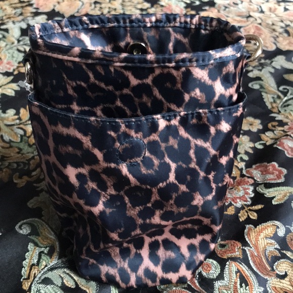 Cwh cross body and insulation bottle with interchangeable strap - Picture 3 of 4